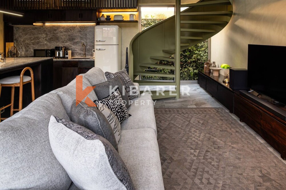 Modern Two-Bedroom Industrial Villa Located in Ungasan — image 5