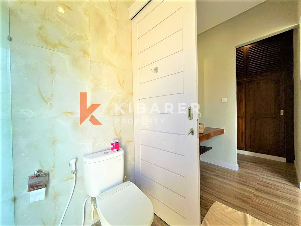 Classic Two Bedrooms Enclosed Living Villa Situated In Padonan-Canggu — image 10