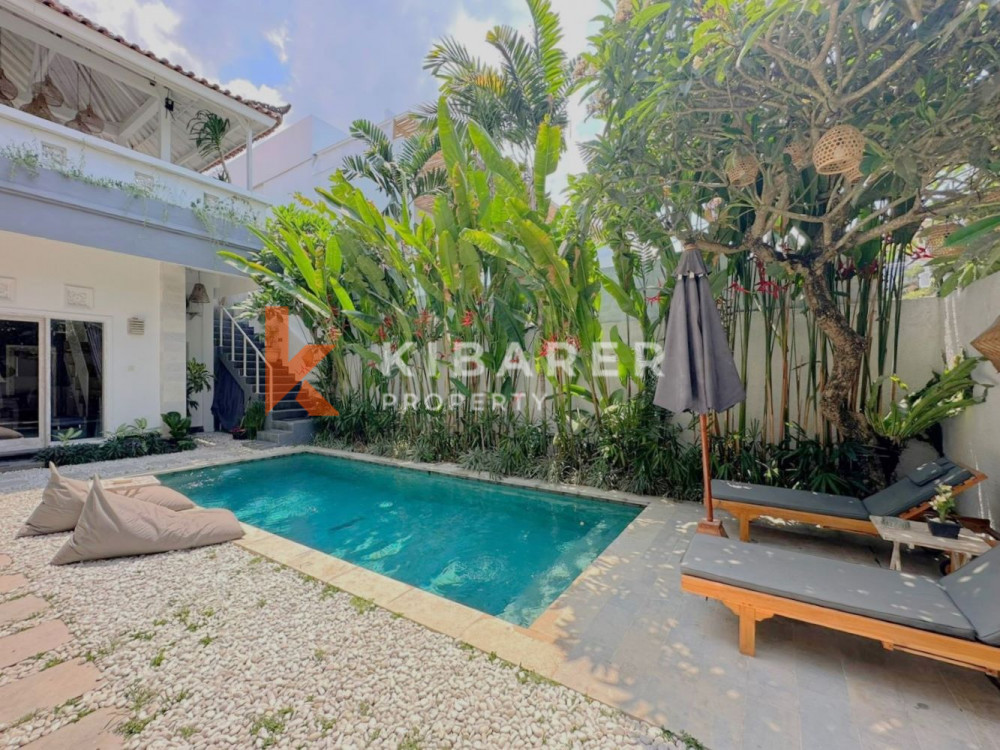 Seven Bedroom Great Location Open Living Villa in Berawa Canggu — image 2