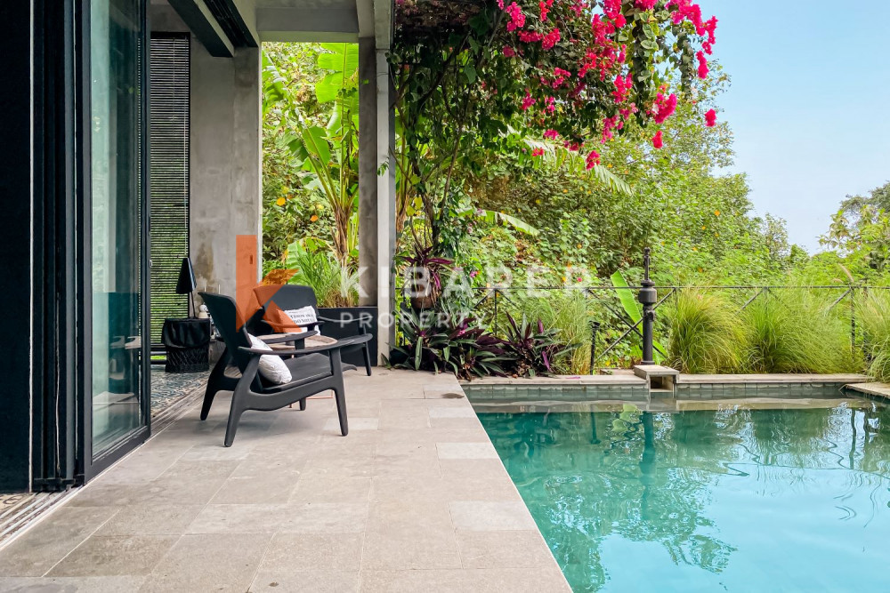 Stunning Four Bedroom Enclosed Living Villa Nestled in Berawa — image 3
