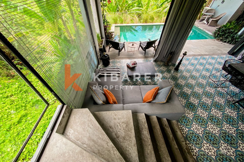 Stunning Four Bedroom Enclosed Living Villa Nestled in Berawa — image 12
