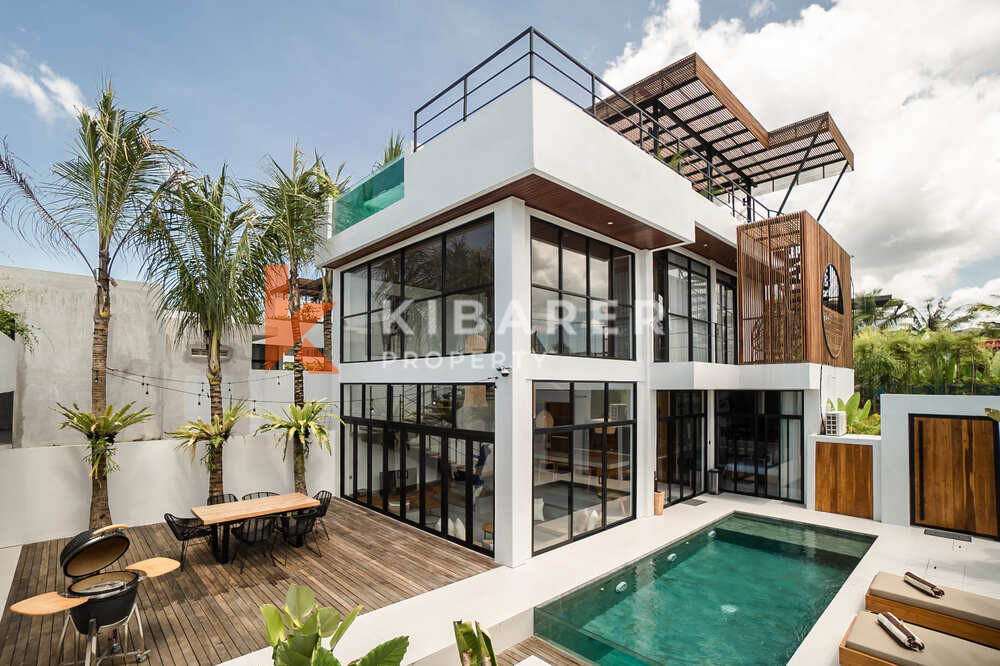 Stunning Four-Bedroom Villa Within Walking Distance to Pererenan Beach — image 3