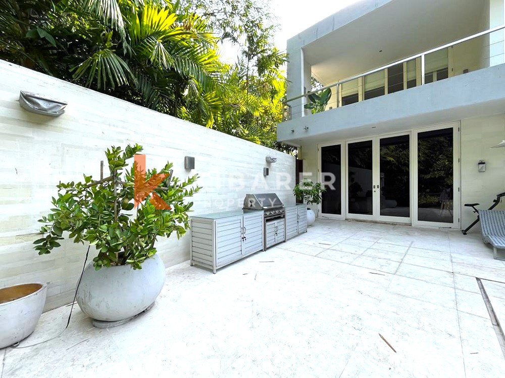 Four-Bedroom Private Guest Villa with Forest Views in Semer-Kerobokan — image 4