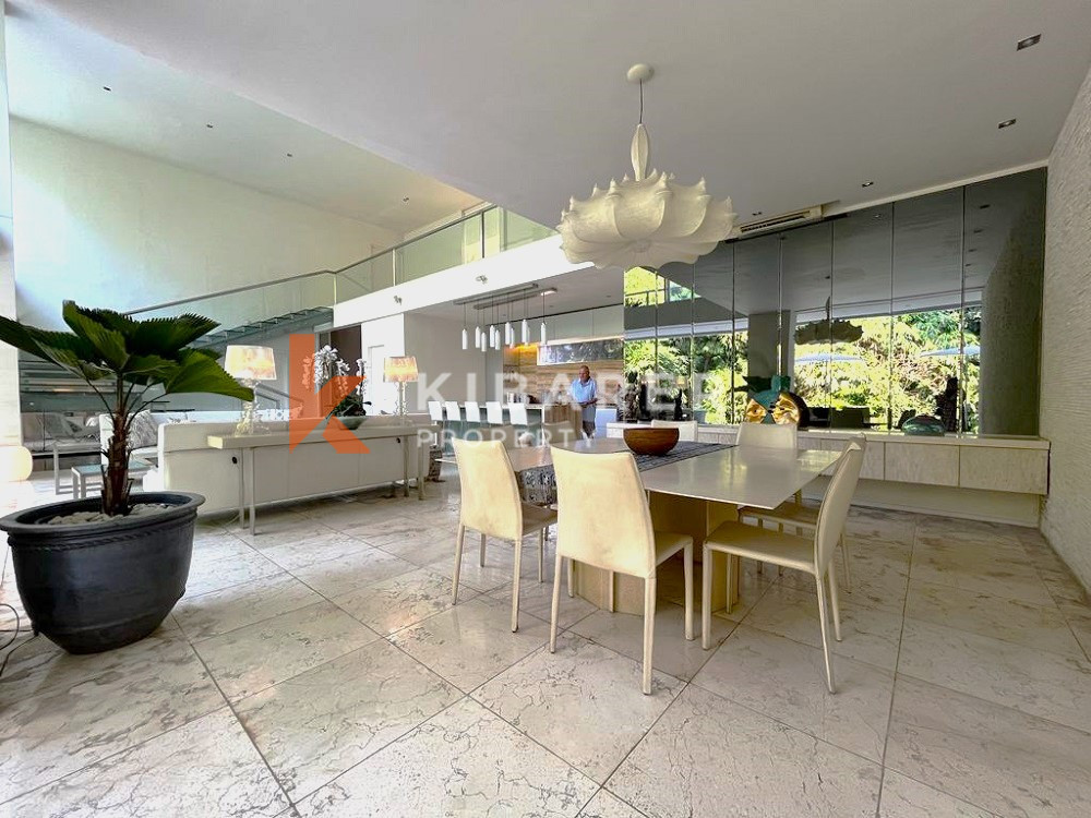 Four-Bedroom Private Guest Villa with Forest Views in Semer-Kerobokan — image 11