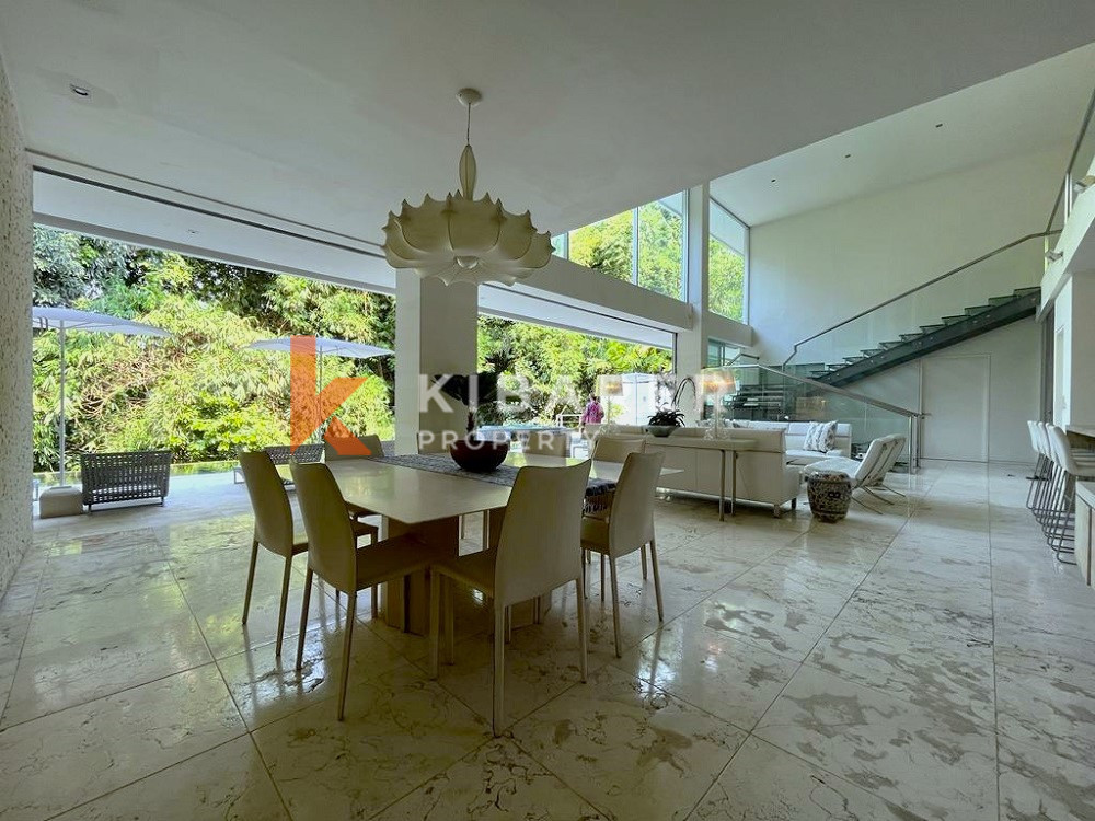 Four-Bedroom Private Guest Villa with Forest Views in Semer-Kerobokan — image 10