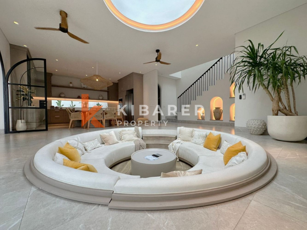 Brand New Luxury Five Bedrooms Villa Situated in Central Canggu — image 4