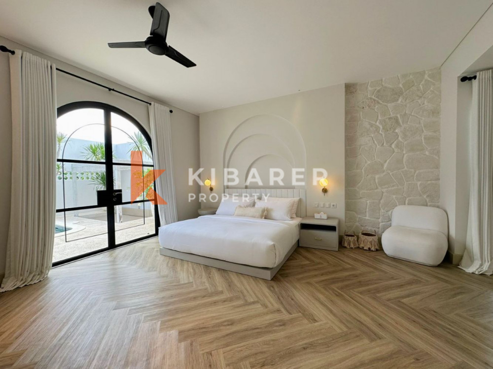 Brand New Luxury Five Bedrooms Villa Situated in Central Canggu — image 13