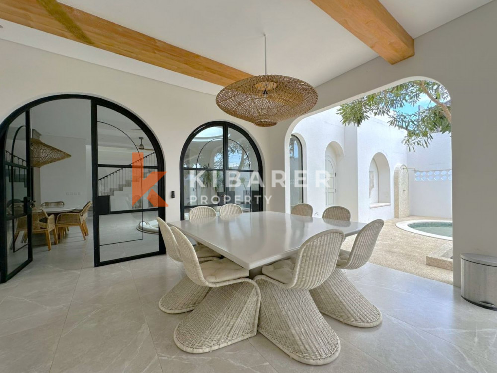 Brand New Luxury Five Bedrooms Villa Situated in Central Canggu — image 10