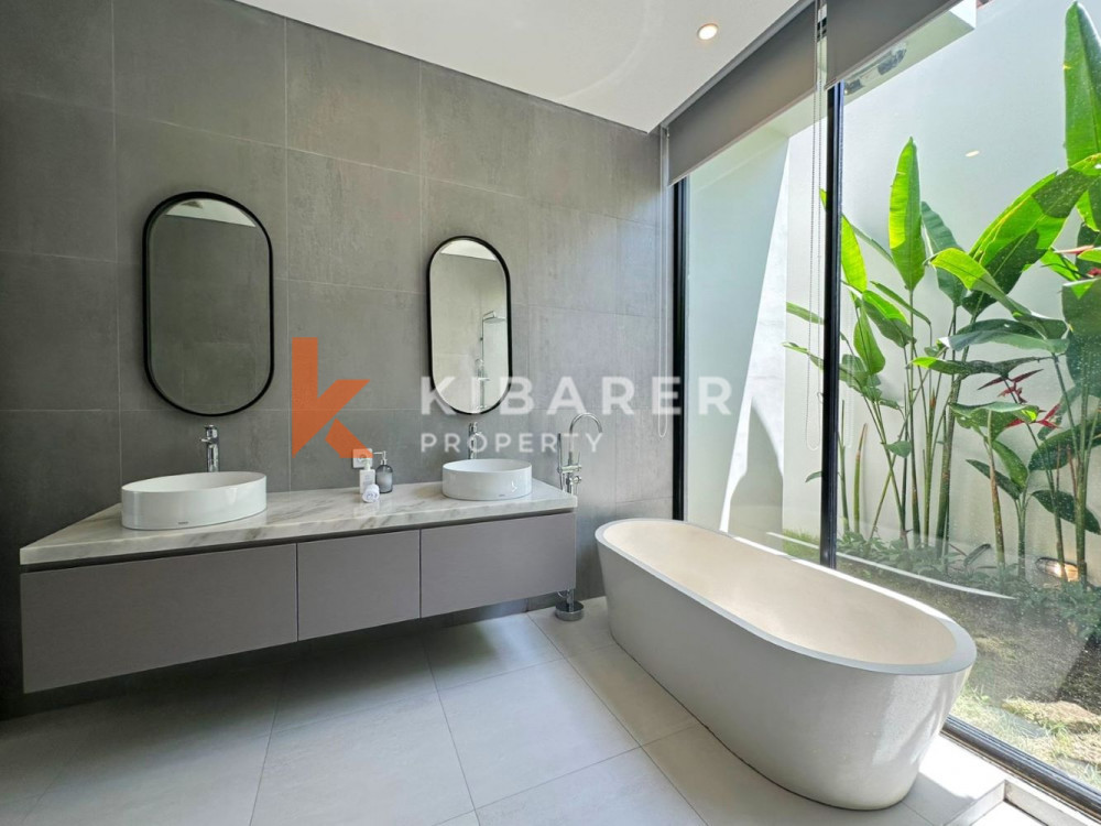Brand New Charming Three Bedroom Enclosed Living Villa in Pererenan — image 12