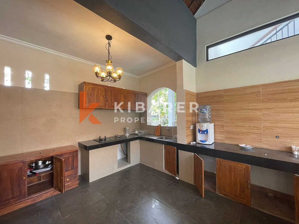 Homey Three Bedroom Villa well positioned in Pererenan — image 8