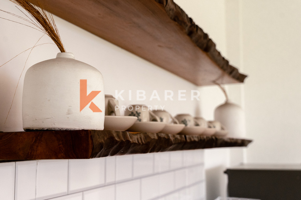 Charming Three-Bedroom Villa Located in Kerobokan Near Canggu — image 10