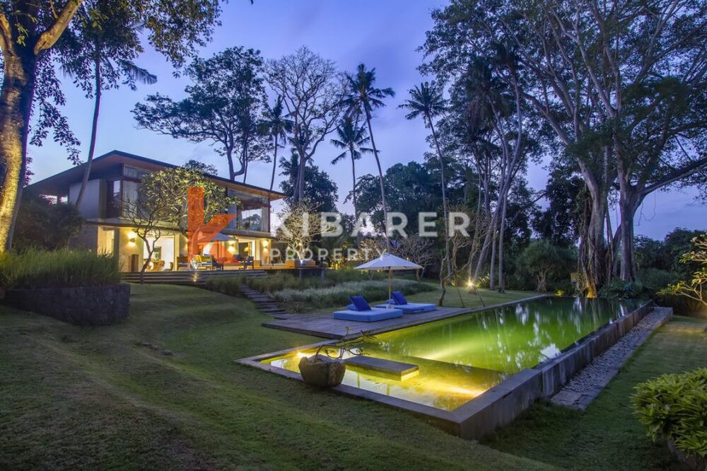 Luxury Five Bedroom Villa set in nature situated in peaceful area Cemagi — image 5
