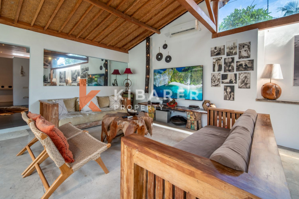 Tropical Comfort Three Bedroom Enclosed Living Villa in Kerobokan — image 6
