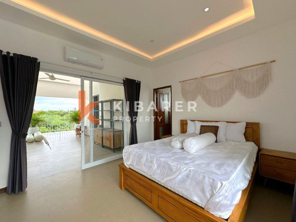 Wonderful Three Bedroom Enclosed Living Room Situated in Padonan — image 19