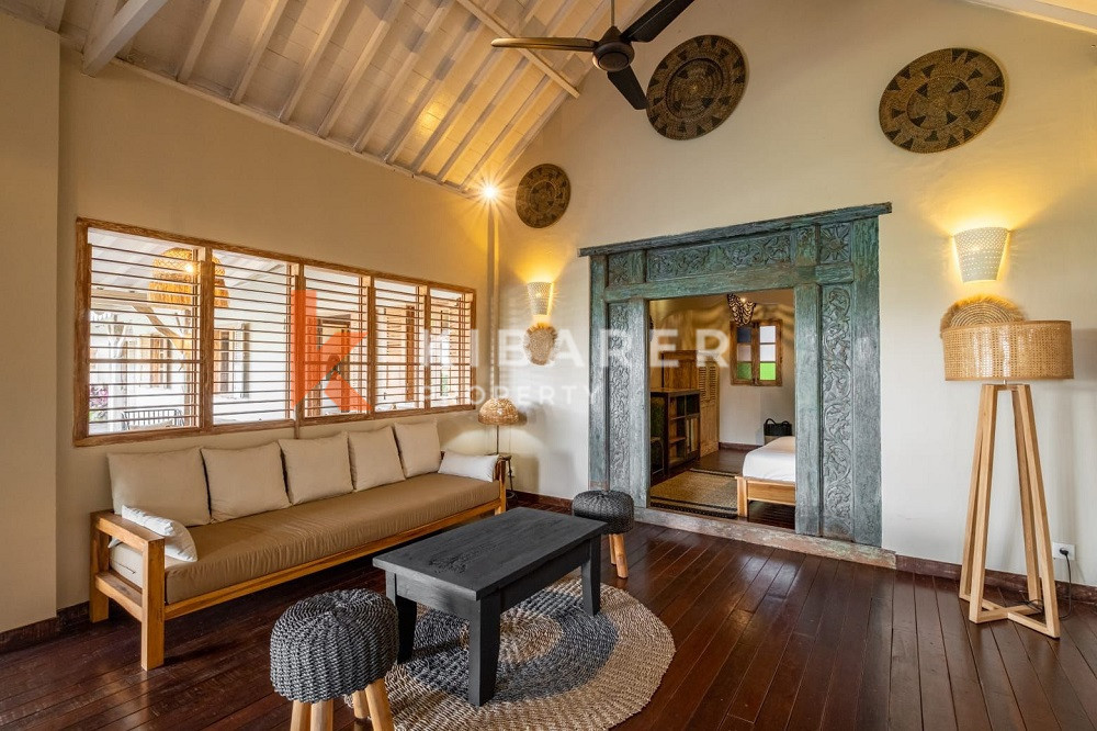Ricefield View Four Bedrooms Closed Living Villa In Canggu — image 6