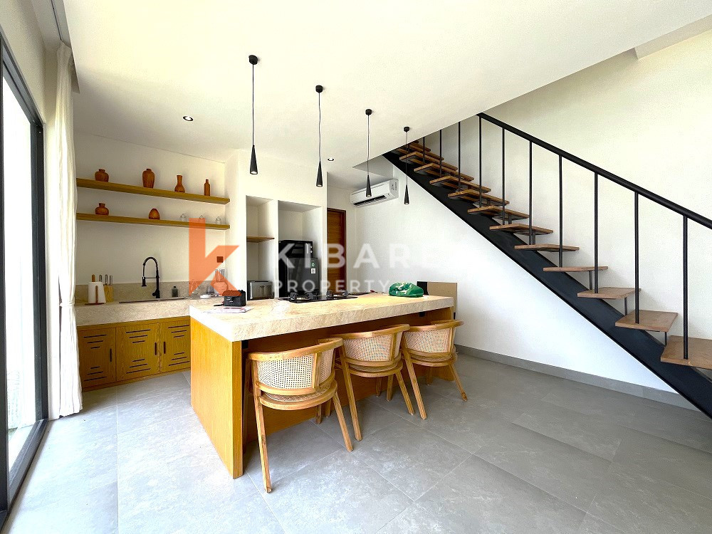 Stylish Two Bedrooms Closed Living Villa in Trendy Pererenan Area — image 11