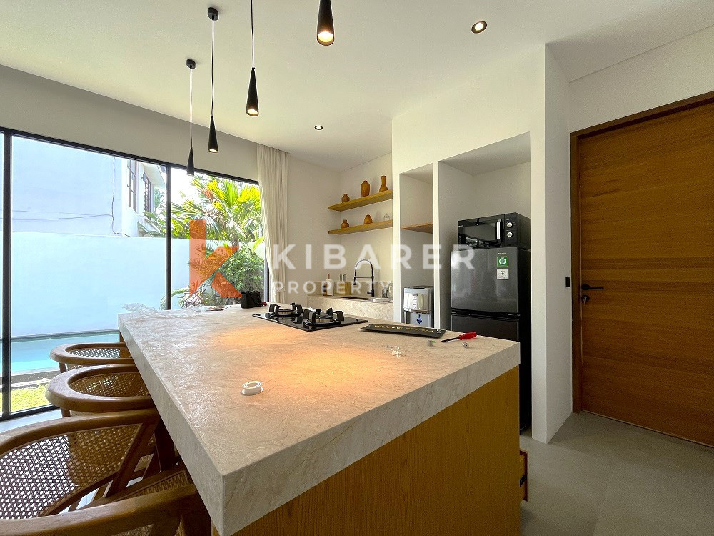 Elegant Two-Bedroom Enclosed Villa in Trendy Pererenan Area — image 8