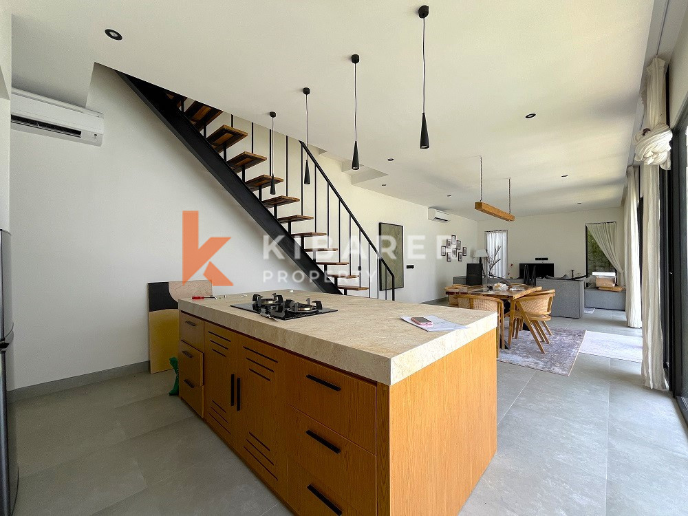 Stylish Two Bedrooms Closed Living Villa in Trendy Pererenan Area — image 10