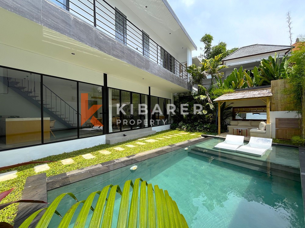 Stylish Two Bedrooms Closed Living Villa in Trendy Pererenan Area — image 2