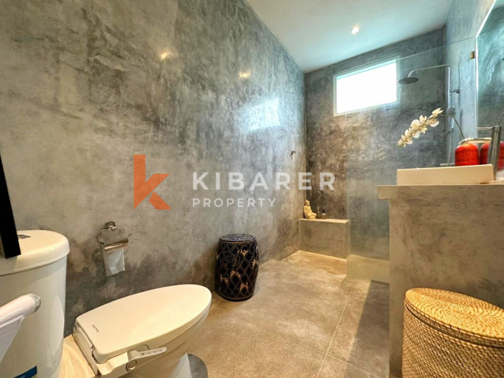 Spacious One Bedroom Private Apartment Located in central of Seminyak — image 8
