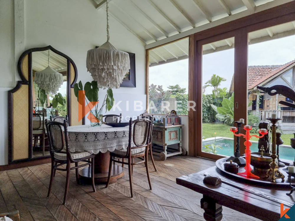 Traditional Four-Bedroom Joglo with Rice Field Views in Cemagi — image 5