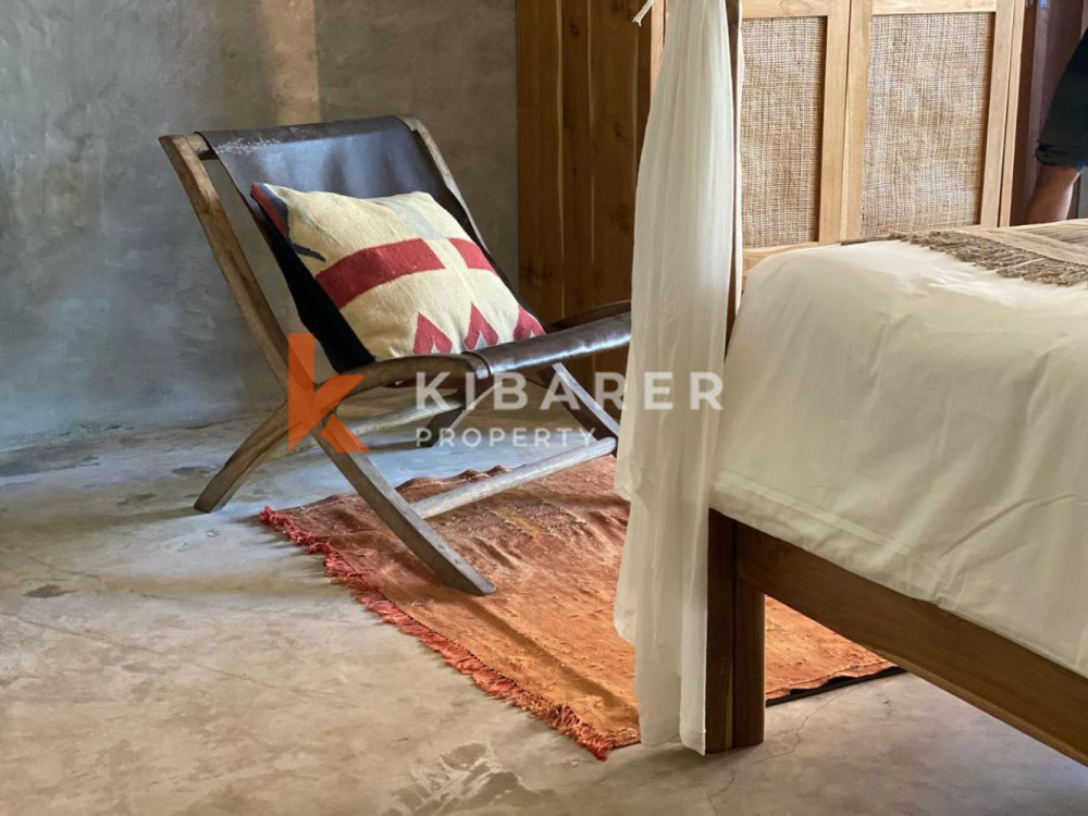 Wooden Two Bedroom Enclosed Living Villa in Cemagi — image 14