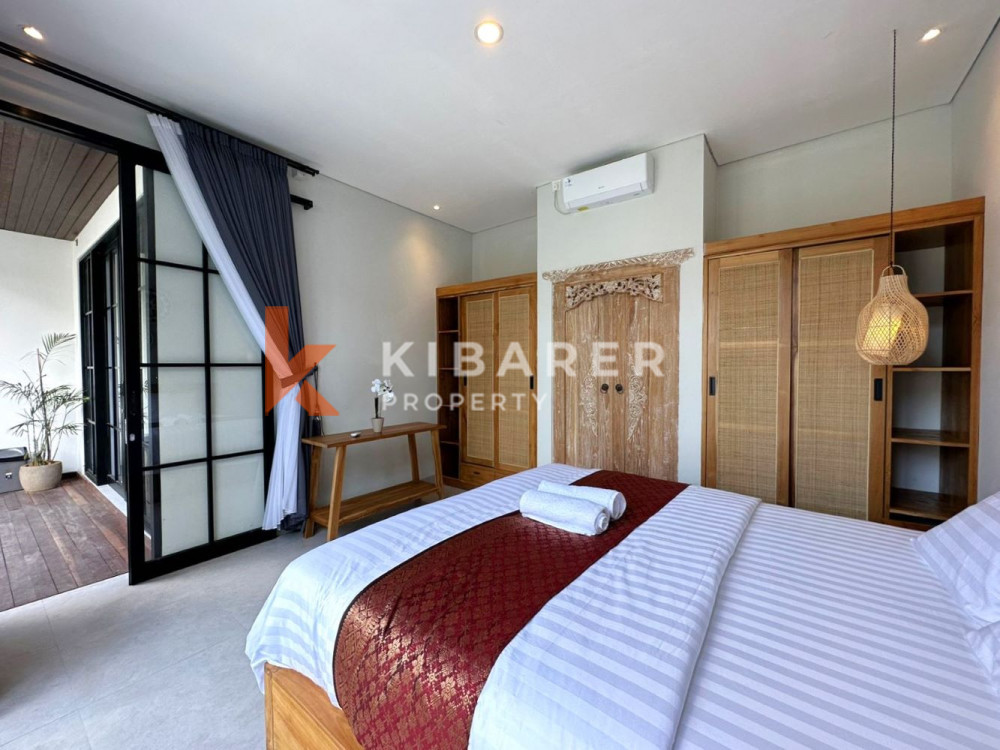 Three Bedrooms Enclosed Living Villa in Jimbaran — image 9