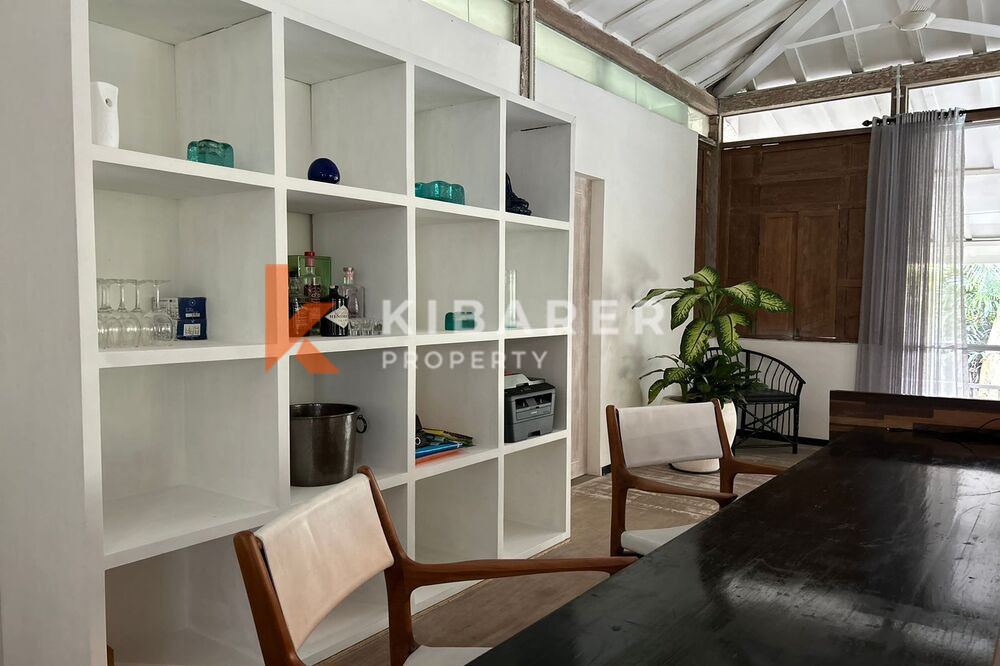 Stunning Three Bedroom Enclosed Living Joglo Villa in Canggu — image 9