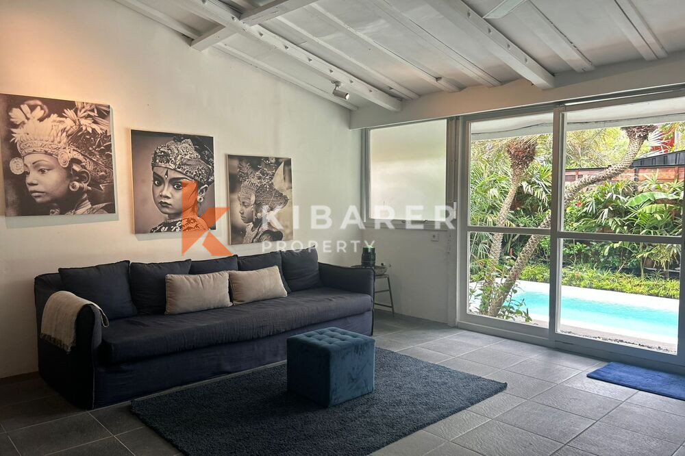 Stunning Three Bedroom Enclosed Living Joglo Villa in Canggu — image 12