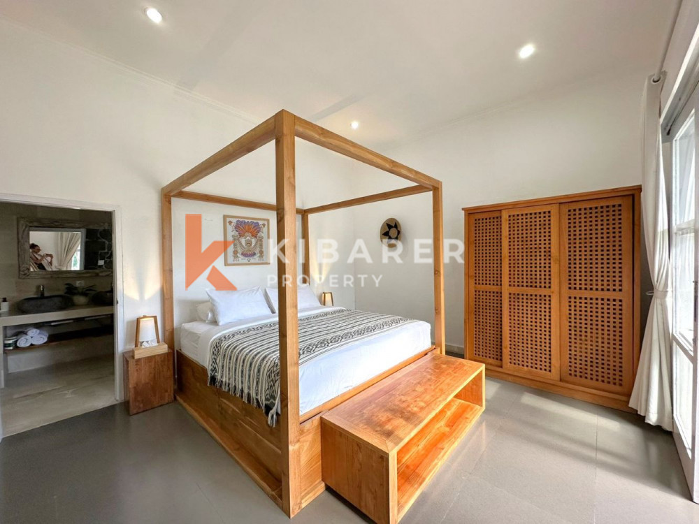 3-Bedroom Villa with Closed Living Room — image 11