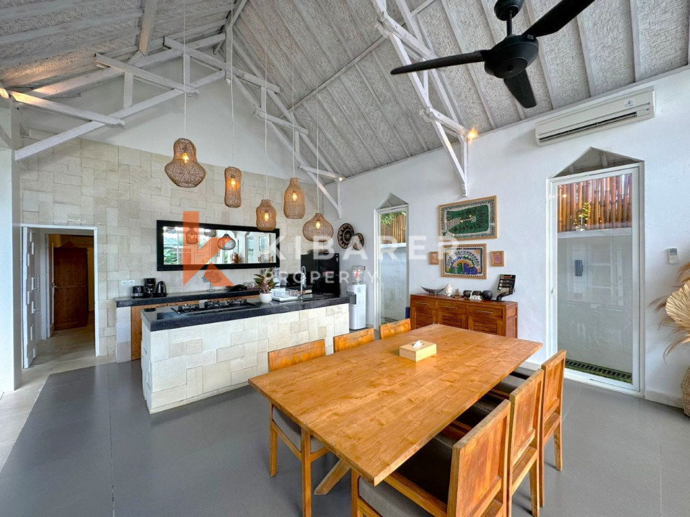 3-Bedroom Villa with Enclosed Living Area — image 4