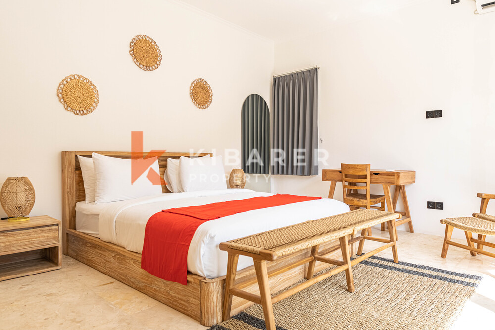Lovely Three Bedroom Enclosed Living Villa Situated in Tumbak Bayuh — image 14