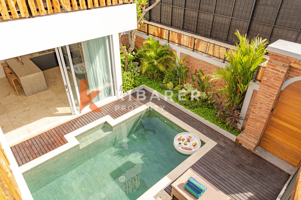 Lovely Three Bedroom Enclosed Living Villa Situated in Tumbak Bayuh — image 5