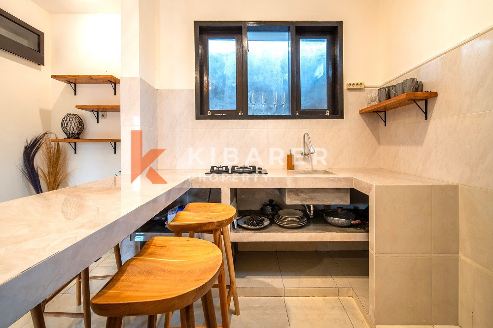 Cozy Stylish Three Bedrooms Villa with Rooftop in Canggu — image 9