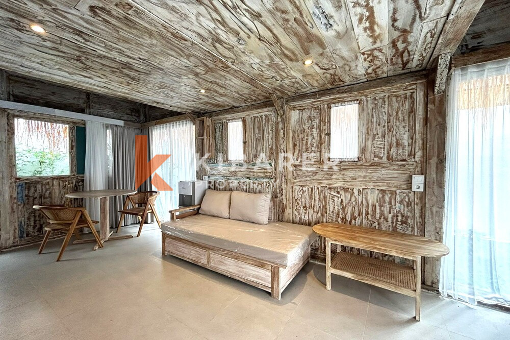 Wonderful One Bedroom Enclosed Living Wooden Villa in Pantai Lima — image 7