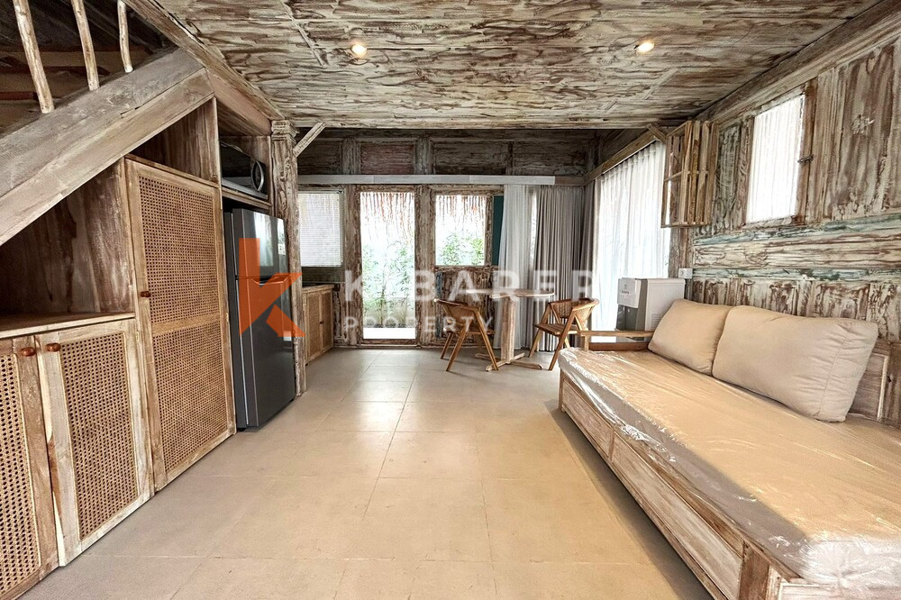 Wonderful One Bedroom Enclosed Living Wooden Villa in Pantai Lima — image 6