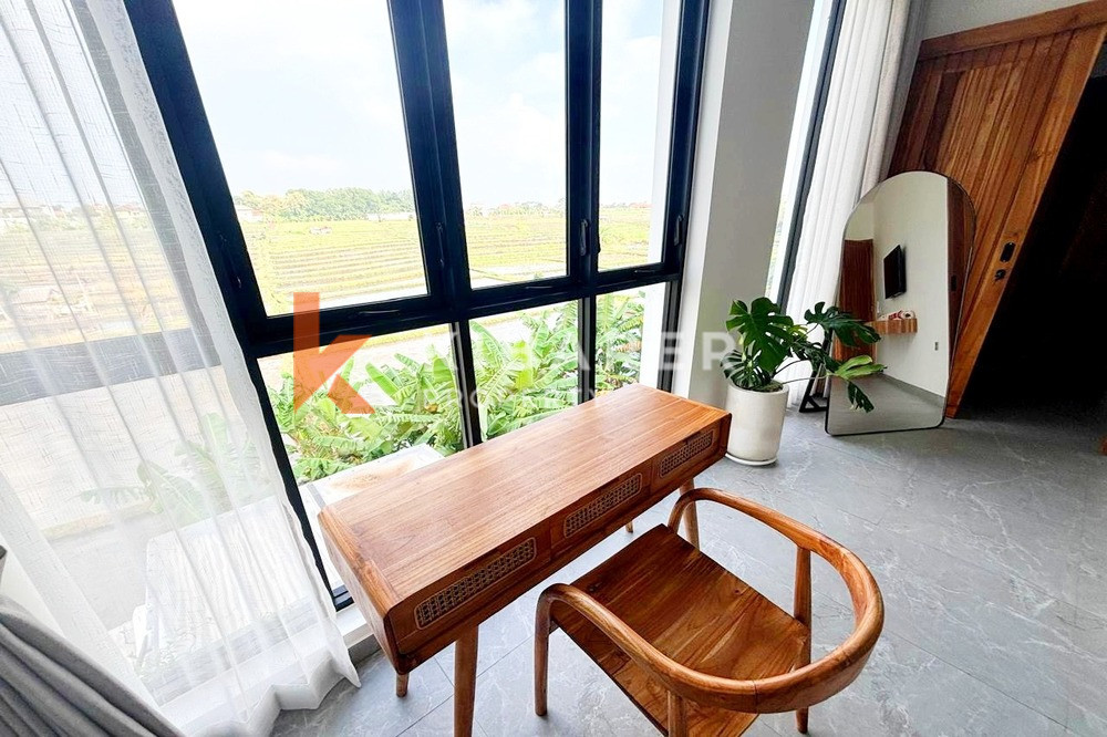 Contemporary Three Bedroom Enclosed Living Villa in Kerobokan — image 10