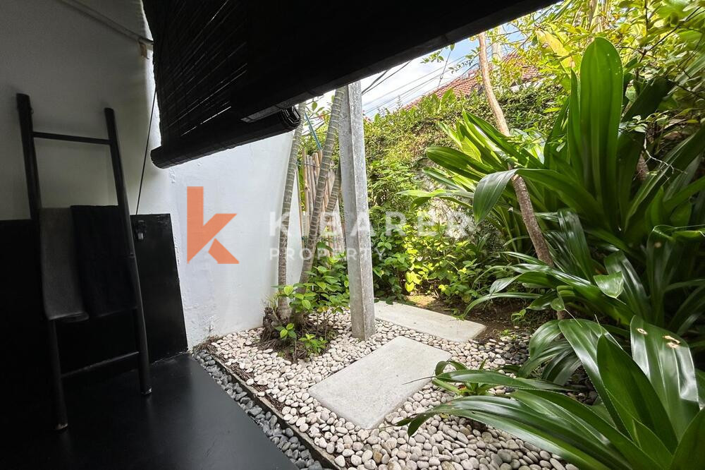 Two-Bedroom Aesthetic Villa with Enclosed Living Room in Central Seminyak — image 11
