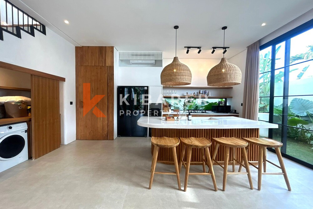 Modern Two Bedroom Townhouse Villa in Pererenan — image 6