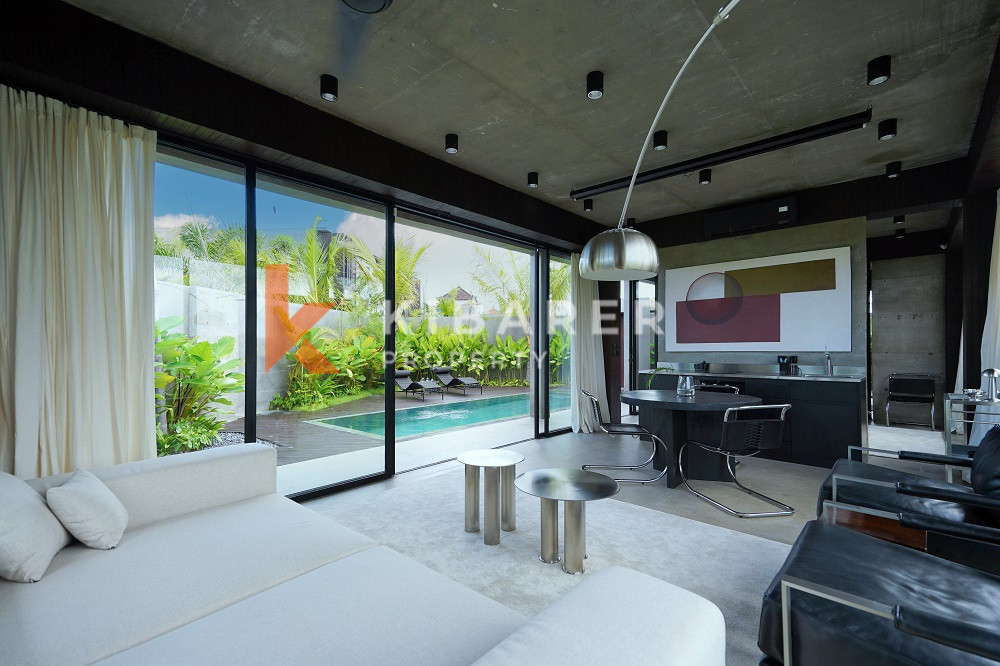 Tropical Concrete One-Bedroom Studio Enclosed Living Room Villa in Premium Area the Edge of Canggu — image 5