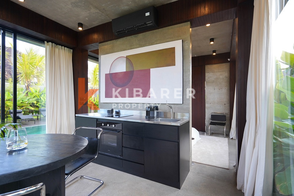 Tropical Concrete One-Bedroom Studio Enclosed Living Room Villa in Premium Area the Edge of Canggu — image 6