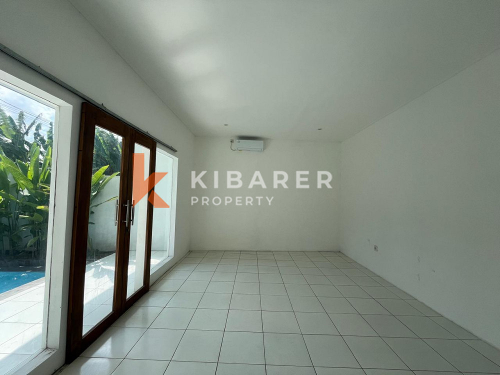 Brand new villa two bedrooms open living room in pererenan area — image 3