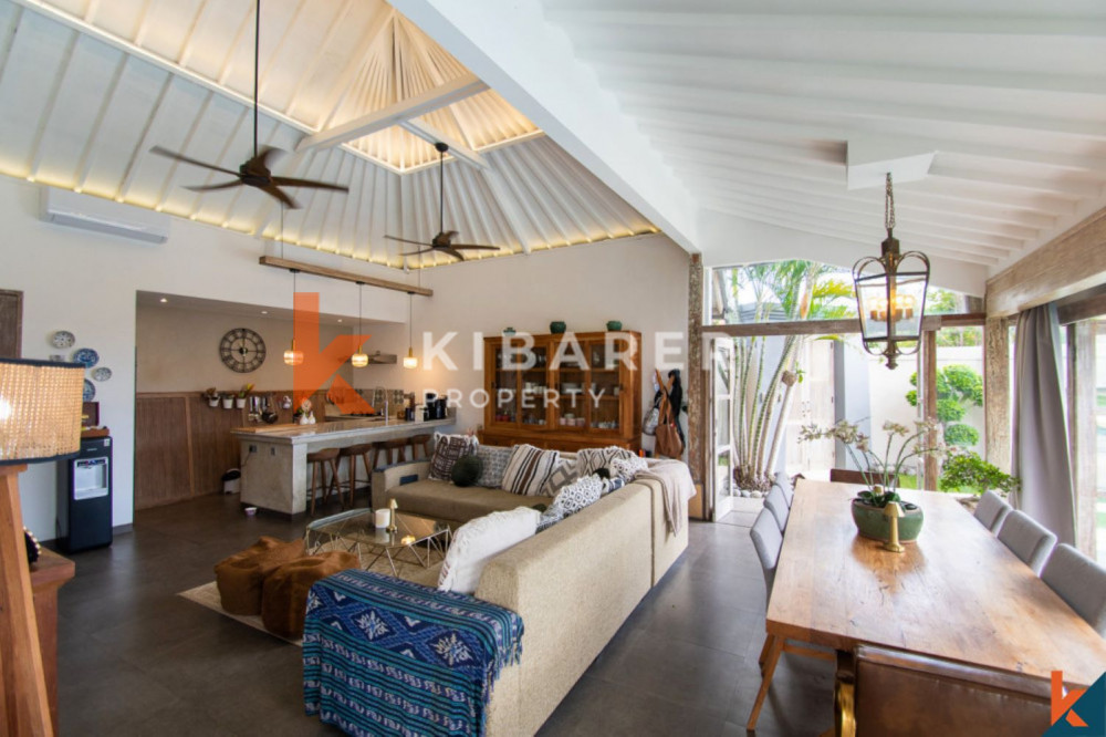 Four Bedroom Enclosed Living Villa in Kerobokan — image 3