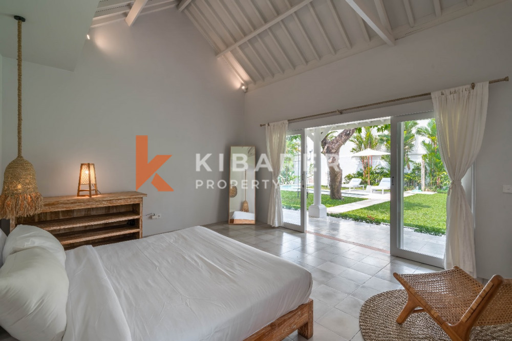 Five-bedroom Indonesian Style Villa for Rent in Canggu — image 17