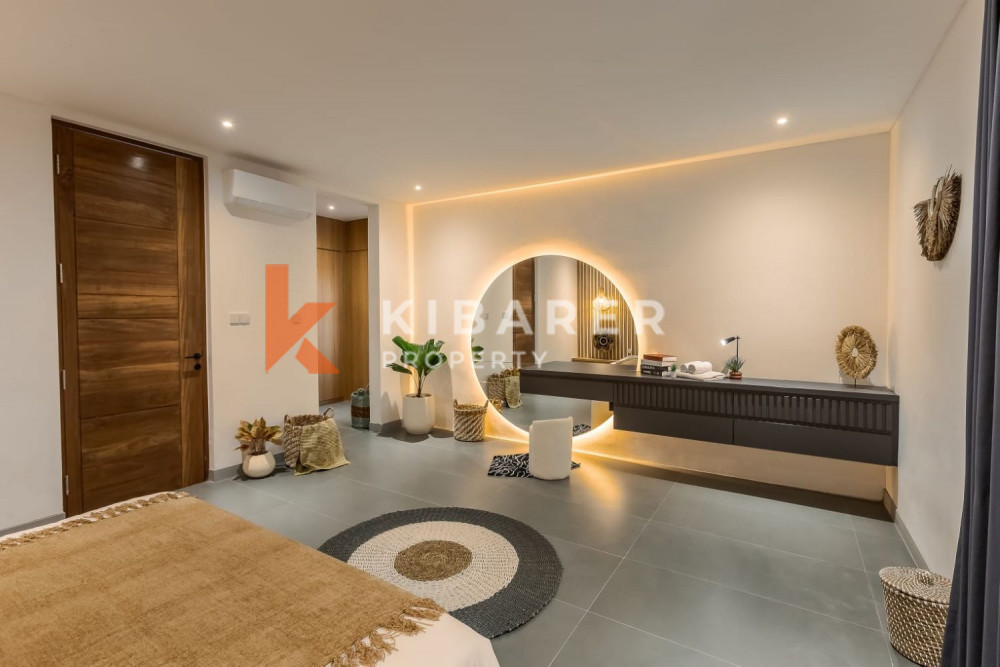 Four Bedroom Enclosed Living Villa in Canggu — image 13