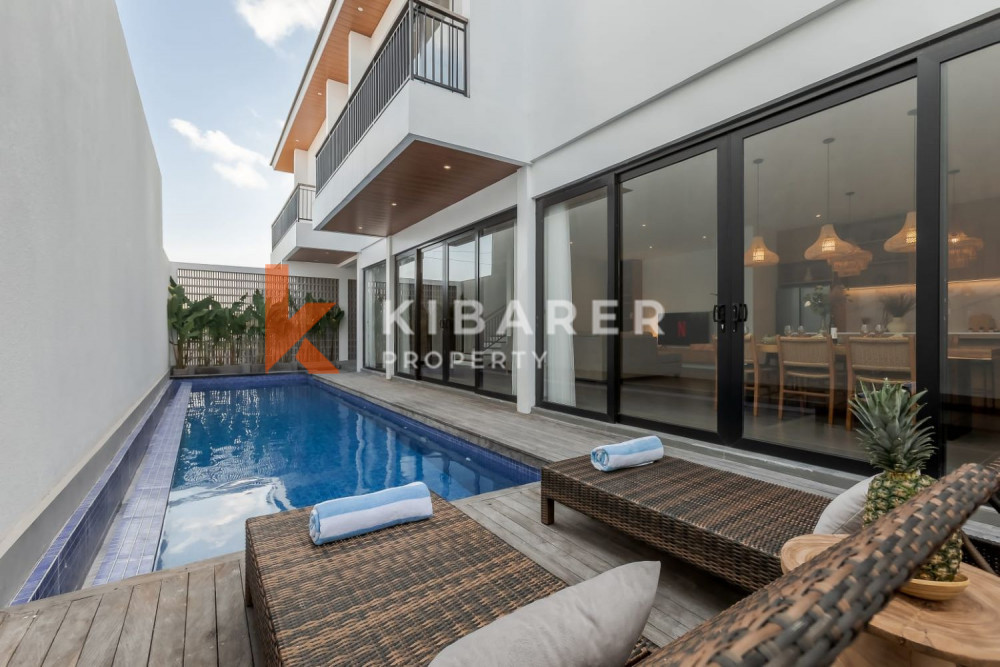 Four Bedroom Enclosed Living Villa in Canggu — image 3