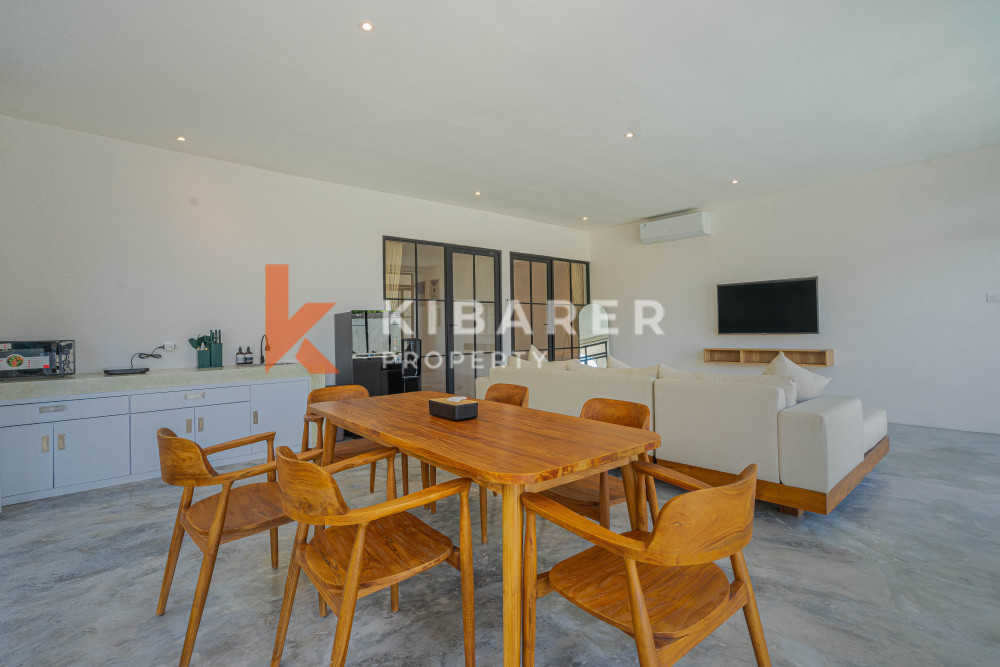Captivating Three Bedroom Enclosed Living Tropical Villa in Canggu — image 6