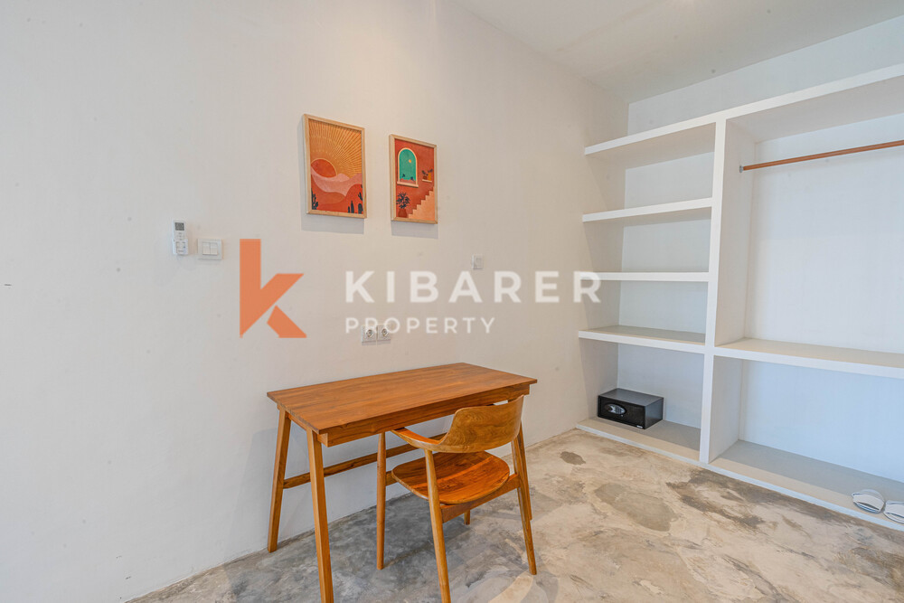 Captivating Three Bedroom Enclosed Living Tropical Villa in Canggu — image 15