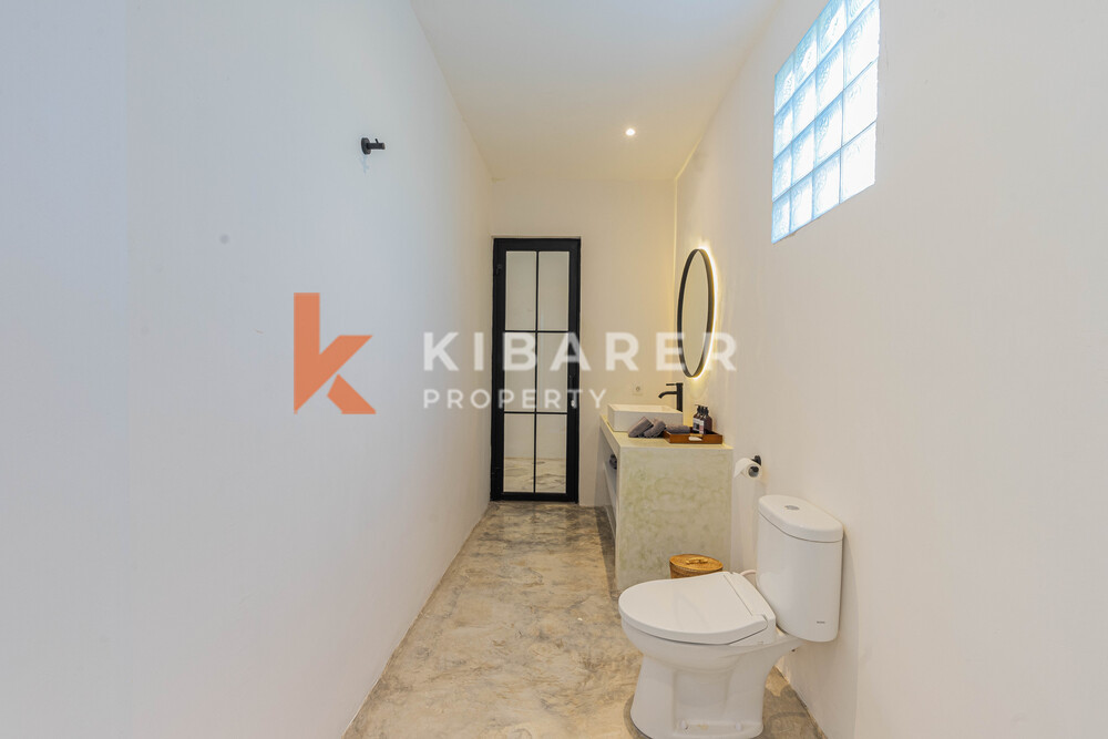 Captivating Three Bedroom Enclosed Living Tropical Villa in Canggu — image 17