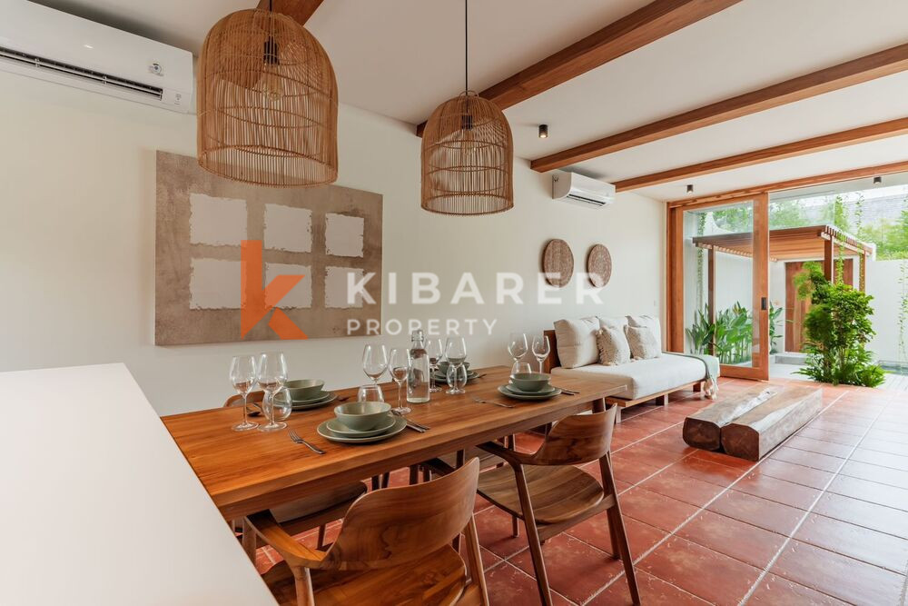 Minimalist Villa with Enclosed Living Room and Two Elegant Bedrooms in Canggu — image 17